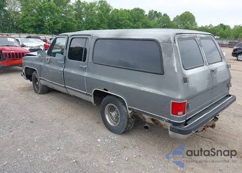 1990 Chevrolet Suburban R1500 z USA, uszkodzony, nr VIN 1GNER16K6LF150973